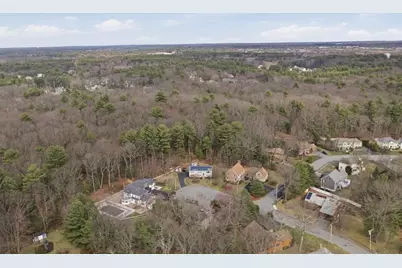 10 Lee Avenue, Burlington, MA 01803 - Photo 38