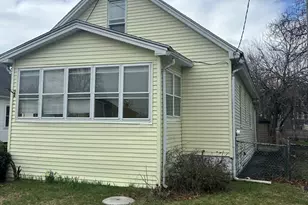 14 Drew Ct, Springfield, MA 01104 - Photo 2