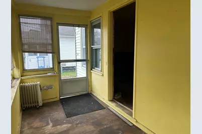 14 Drew Ct, Springfield, MA 01104 - Photo 6