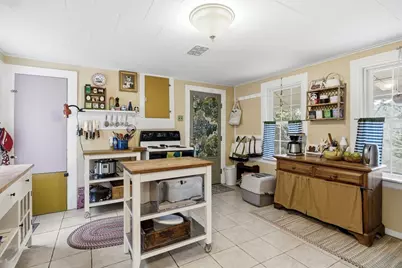 118 N Leverett Rd, Leverett, MA 01054 - Photo 8