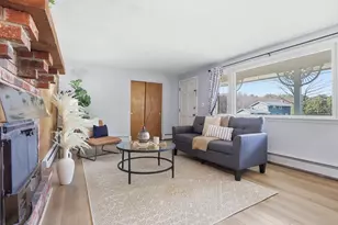 24 Clarissa Rd, Chelmsford, MA 01824 - Photo 4