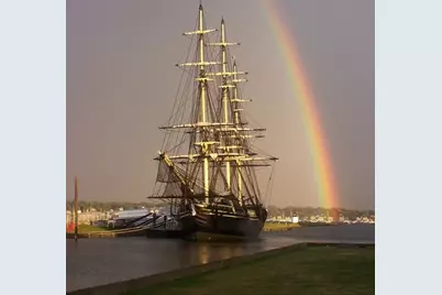 65 Wharf St #B8, Salem, MA 01970 - Photo 36