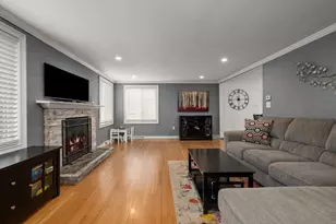 157 Pearl St, Reading, MA 01867 - Photo 12