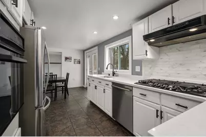 157 Pearl St., Reading, MA 01867 - Photo 4