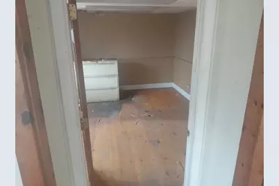 46 Gile St, Haverhill, MA 01830 - Photo 12