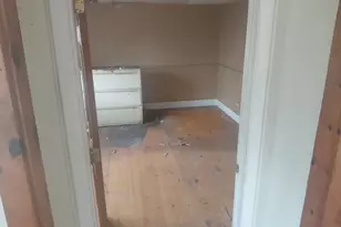 46 Gile St, Haverhill, MA 01830 - Photo 12