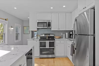 34 Washington St #2B, Boston, MA 02129 - Photo 4