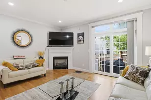 894 Main St, Wakefield, MA 01880 - Photo 4