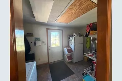 106 Seymour St, Berkley, MA 02779 - Photo 18