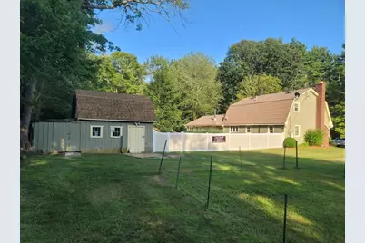106 Seymour St, Berkley, MA 02779 - Photo 6