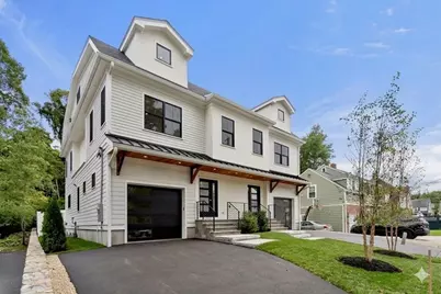 71 Cloverdale Rd, Newton, MA 02461 - Photo 1