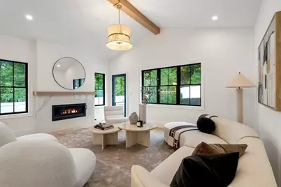 71 Cloverdale Rd, Newton, MA 02461 - Photo 2