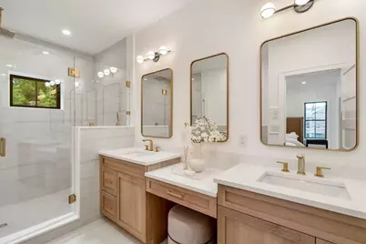 71 Cloverdale Rd, Newton, MA 02461 - Photo 18