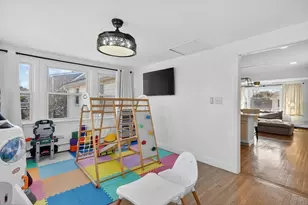 17 Elizia Cir, Lowell, MA 01854 - Photo 14