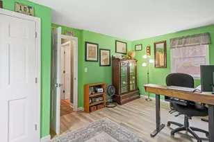 186 Elm St, Leominster, MA 01453 - Photo 26