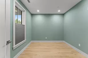 542 Dorchester Ave, Boston, MA 02127 - Photo 18