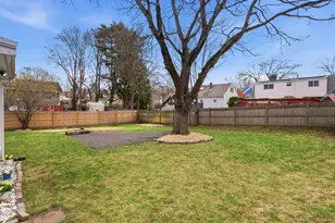 63 Jasper St, Saugus, MA 01906 - Photo 38