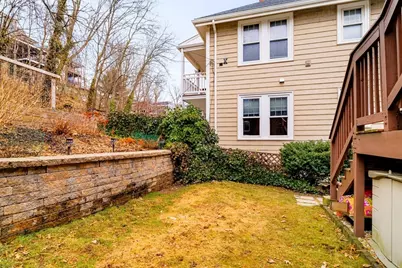 394 E 8th St #3, Boston, MA 02127 - Photo 22