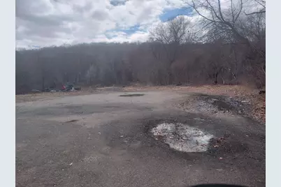 46 Gile St, Haverhill, MA 01830 - Photo 4