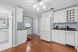 25 Webster St, Quincy, MA 02171 - Photo 10