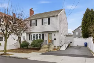 25 Webster St, Quincy, MA 02171 - Photo 1