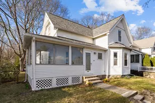 14 Aerial St, Arlington, MA 02474 - Photo 2