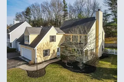 124 Clear Pond Dr #124, Walpole, MA 02081 - Photo 2
