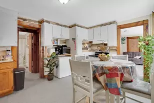 1584 Dwight St, Springfield, MA 01107 - Photo 12