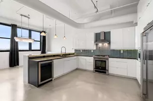 437 D St, Boston, MA 02210 - Photo 2