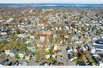 3 Cottage St, Marblehead, MA 01945 - Photo 8