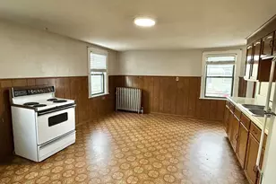 26 Wintworth St, Chicopee, MA 01013 - Photo 6