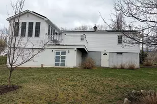 327 Brookside Cir, Northampton, MA 01062 - Photo 4