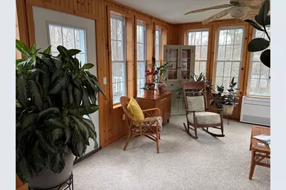 327 Brookside Cir, Northampton, MA 01062 - Photo 14