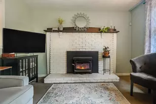 195 Slab Bridge Rd, Freetown, MA 02702 - Photo 6