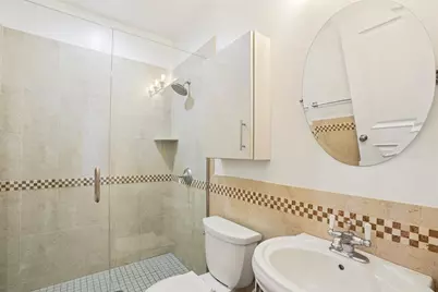 159 W 3rd St #2, Boston, MA 02127 - Photo 18