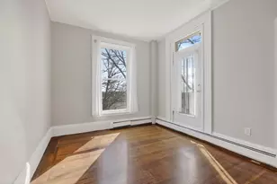 4 Mt Vernon St, Haverhill, MA 01830 - Photo 12