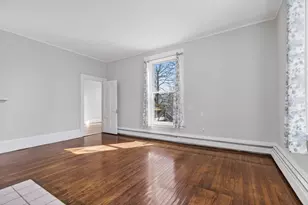 4 Mt Vernon St, Haverhill, MA 01830 - Photo 8