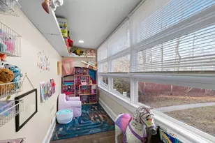 17 Preston St, Wakefield, MA 01880 - Photo 16