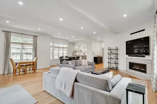 94 Highland St, Newton, MA 02465 - Photo 8