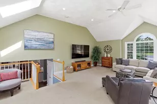 1 Selfridge Rd, Bedford, MA 01730 - Photo 8