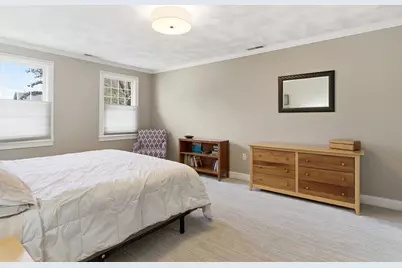 1 Selfridge Rd, Bedford, MA 01730 - Photo 20