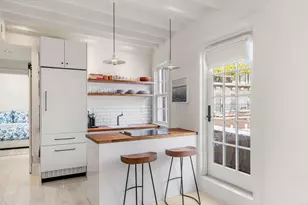 5 W Hill Pl, Boston, MA 02114 - Photo 6