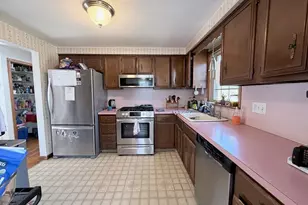 58 Bowdoin Dr, Milford, MA 01757 - Photo 6