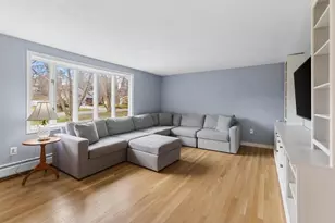 94 Johnson Rd, Winchester, MA 01890 - Photo 6