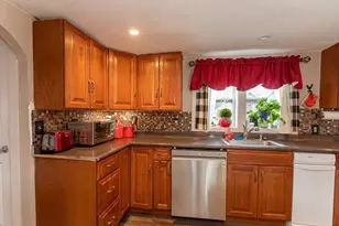 774 Middle St, Weymouth, MA 02188 - Photo 18