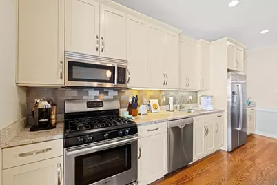 774 E 3rd St #1, Boston, MA 02127 - Photo 4