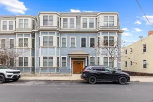 774 E 3rd St, Boston, MA 02127 - Photo 20