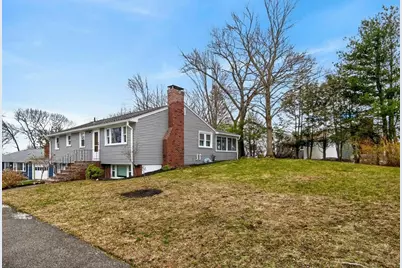 24 Oak Ridge Circle, Lynn, MA 01904 - Photo 4