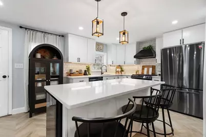 66 Salem St, Woburn, MA 01801 - Photo 14