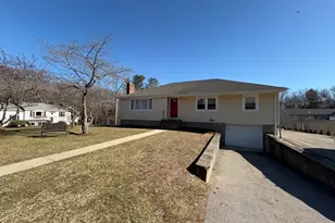 21 Howard St, Milford, MA 01757 - Photo 2